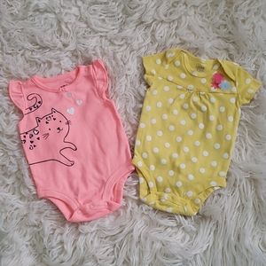 Carter's onesies (2 onesies)
